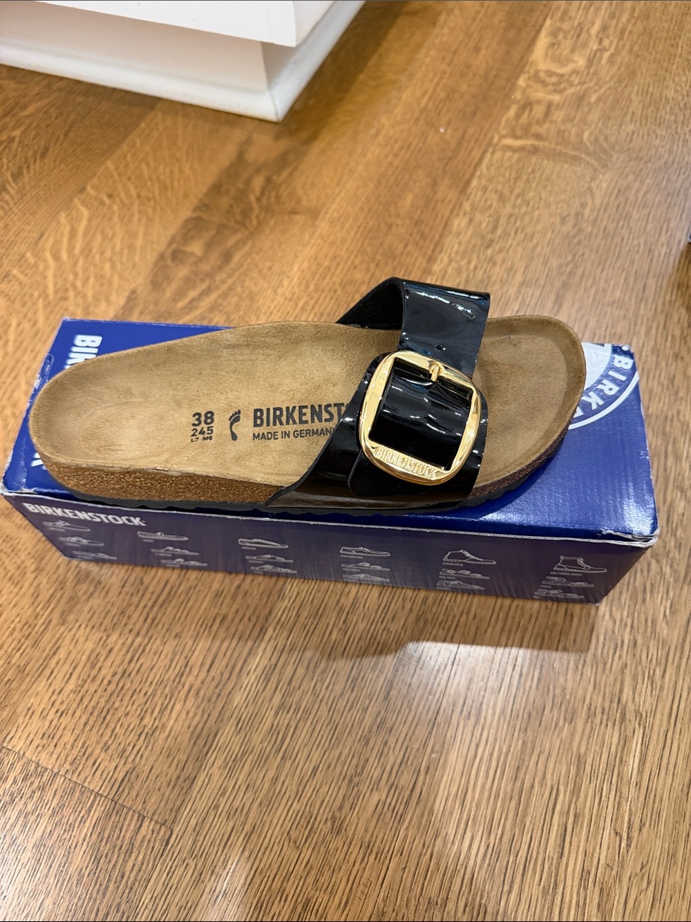 Men Accessories Subcategory Identification